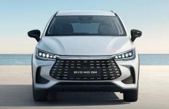 Inikah Varian BYD M6 DM Termurah? Mobil PHEV BYD M6 DM