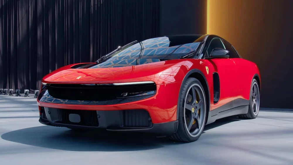 Ferrari Luce Motor1
