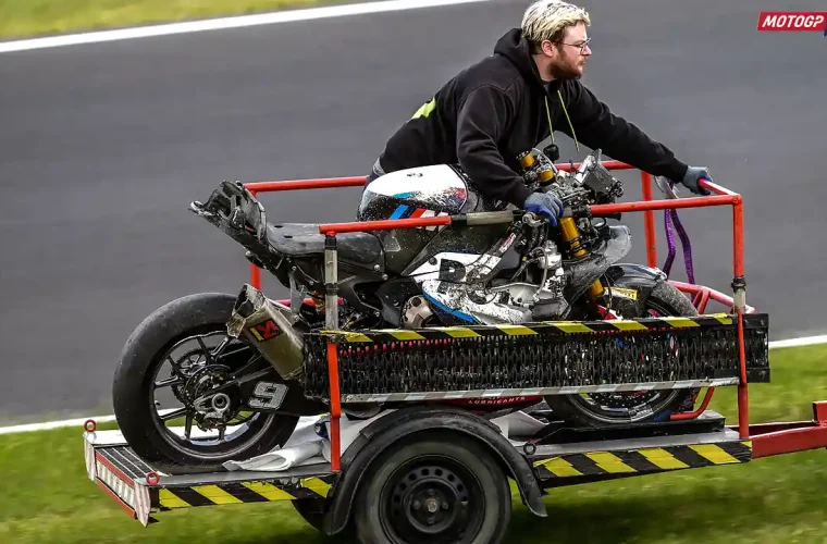 Motor Danilo Petrucci - Crash