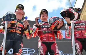 Podium MotoGP Hungaria 2026 - Marc Marquez - Pedro Acosta - Pecco Bagnaia