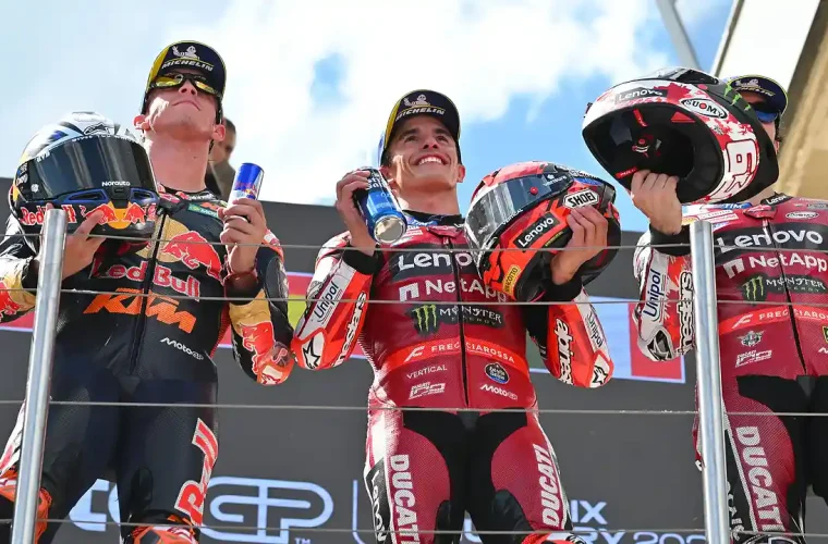 Podium MotoGP Hungaria 2026 - Marc Marquez - Pedro Acosta - Pecco Bagnaia