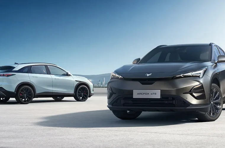 BAIC Arcfox Alpha T5