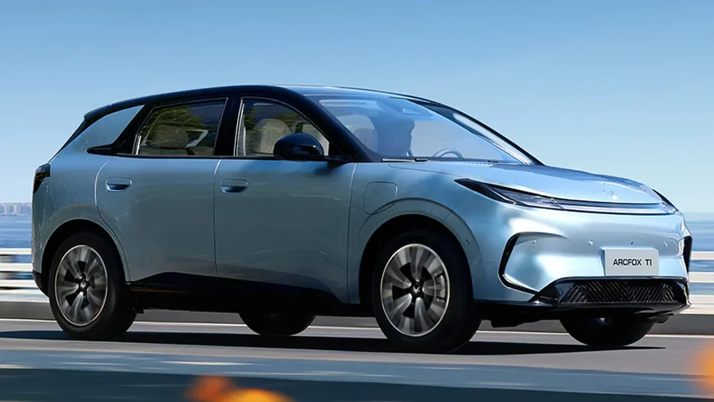 BAIC Bakal Hadirkan Mobil Listrik T1 di GIIAS 2026! 1 BAIC Arcfox T1 electrive com