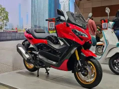 Kloningan TMAX! Brixton G400T Skutik Bongsor Baru Pakai Jantung QJMotor? Kloningan TMAX! Brixton G400T Skutik Bongsor Baru Pakai Jantung QJMotor?