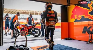 Dani Pedrosa - Pit Box KTM