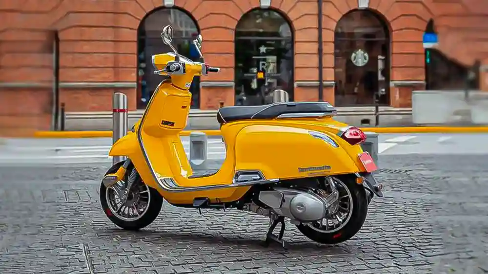 Dibanderol Rp 44 Jutaan! Lambretta J150 Skutik Gaya Italia Retro Dikombinasi Unsur Modern 2 Lambretta, J150, Lambretta J150, motor matik, skutik retro, motor baru