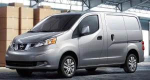 Nissan NV200 Evalia MotorTrend