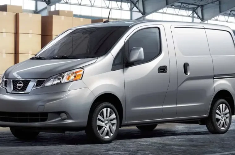 Nissan NV200 Evalia MotorTrend