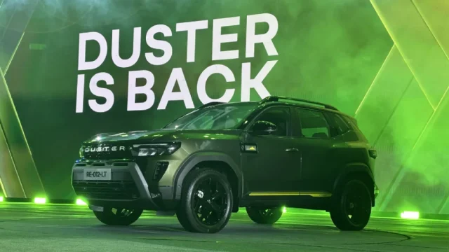 Renault Duster BW Auto World Mobil SUV Renault Duster BW Auto World