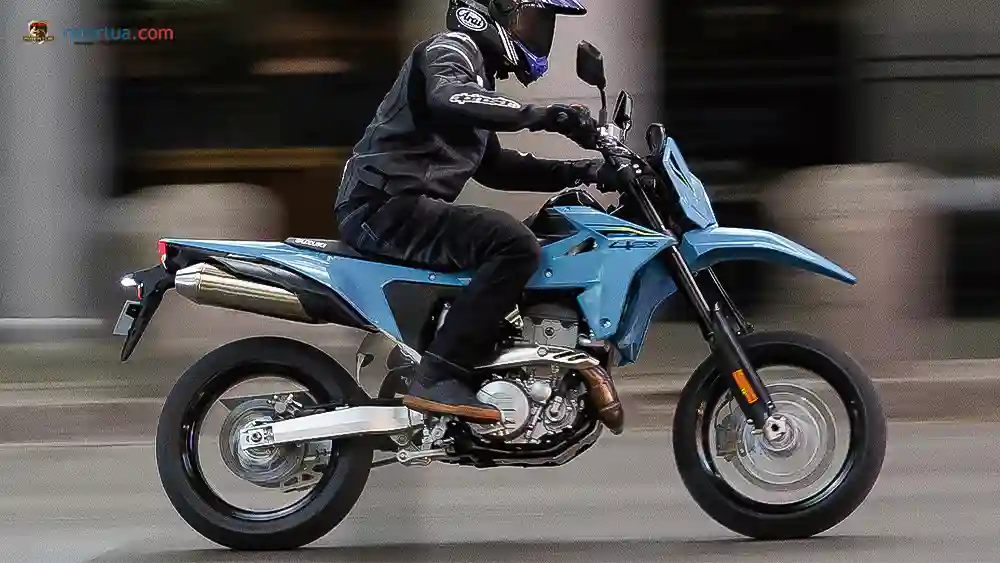 Suzuki DR-Z4SM vs KTM 390 SMC R: Supermoto Jepang Tradisional vs Supermoto Modern Berteknologi Tinggi 2 Suzuki, DR-Z4SM, Suzuki DR-Z4SM, motor trail, supermoto, motor baru