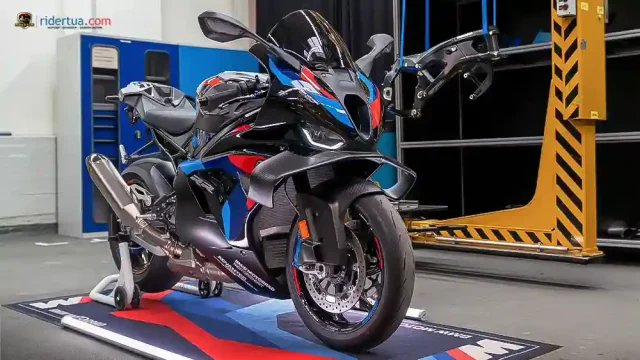 BMW M 1000 RR Pakai Rangka Baru Lebih Ringan?! BMW M 1000 RR 2027 Superbike Ini Resmi Meluncur