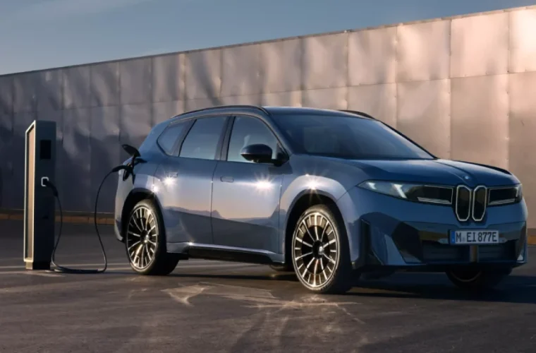 BMW iX3