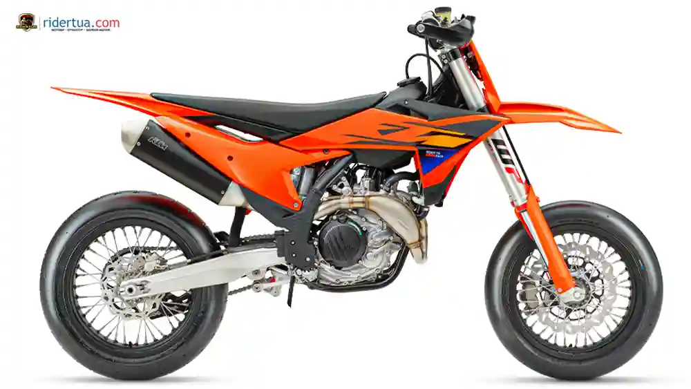 Ducati Desmo450 SM vs KTM 450 SMR: Supermoto Balap Bermesin Desmodromic vs Senjata Sirkuit yang Sudah Teruji 5 KTM 450 SMR