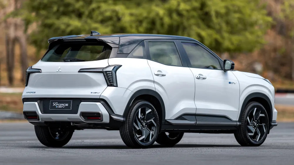 Mitsubishi Resmi Luncurkan Xforce HEV di Indonesia, Dibanderol Rp 450 Jutaan! 2 Mitsubishi Xforce HEV