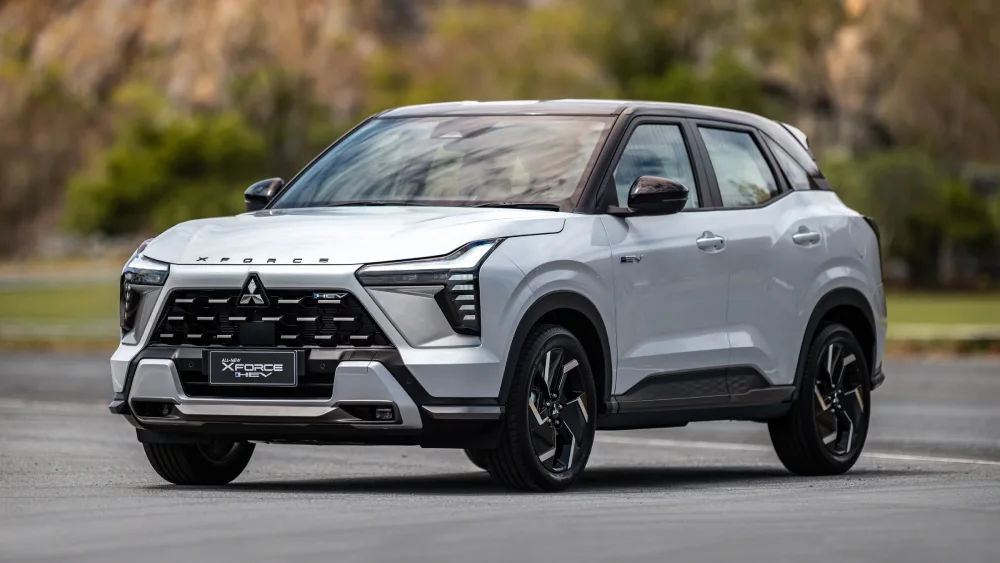 Mitsubishi Resmi Luncurkan Xforce HEV di Indonesia, Dibanderol Rp 450 Jutaan! 4 Mitsubishi Xforce HEV