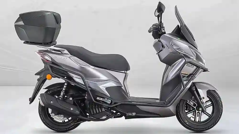 Harganya Menarik! QJMotor FLY 150 2027 Matik Bongsor Dek Rata Ini Dapat Ubahan 2 QJMotor, FLY 150, QJMotor FLY 150, motor matik, skutik, skutik bongsor