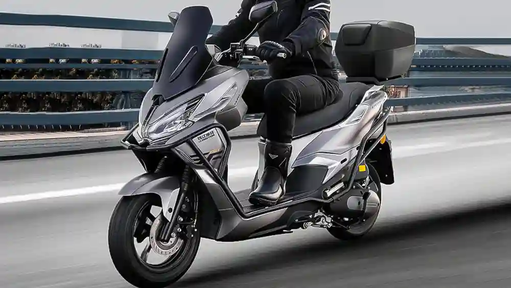Harganya Menarik! QJMotor FLY 150 2027 Matik Bongsor Dek Rata Ini Dapat Ubahan 3 QJMotor, FLY 150, QJMotor FLY 150, motor matik, skutik, skutik bongsor