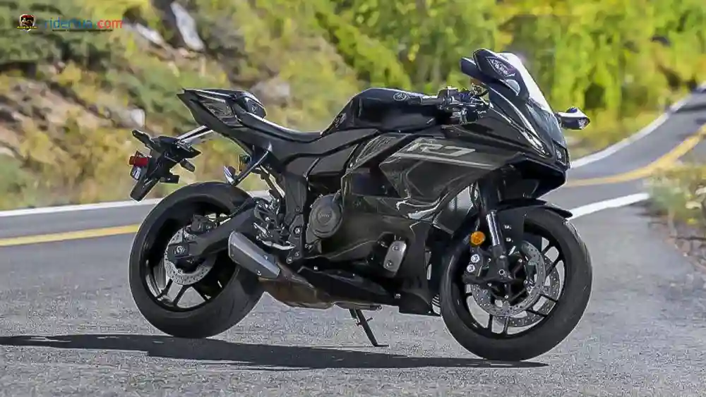 Yamaha YZF-R7 vs Honda CBR650R E-Clutch: Supersport Twin Tajam atau Sportbike 4 Silinder Praktis 2 Yamaha, YZF-R7, R7, Yamaha YZF-R7, motor sport, supersport