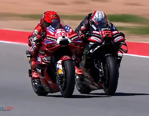 Duel 300 Km/Jam Marc Marquez dan Bezzecchi, Motor Saling Tertarik (Menghisap) di Back Straight! Duel Marc Marquez - Marco Bezzecchi