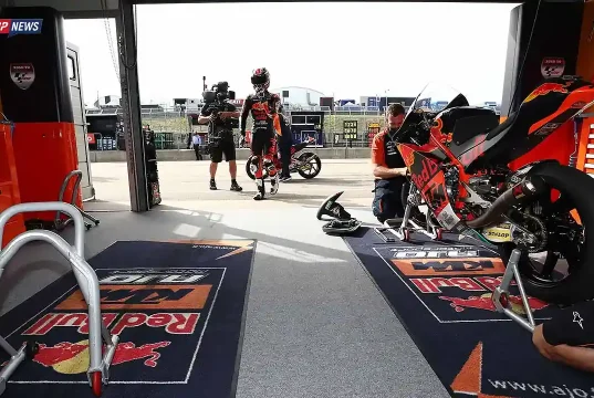 Garasi KTM - MotoGP