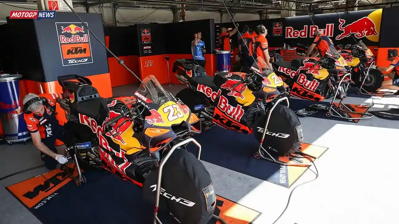 MotoGP 2027 Tetap Pakai Dua Motor, KTM Tolak Aturan Baru 5 Garasi KTM MotoGP, KTM Tolak Aturan Baru