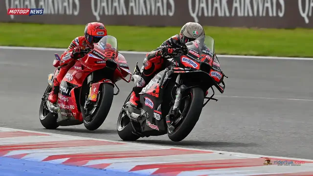 Marco Bezzecchi - Marc Marquez - Duel