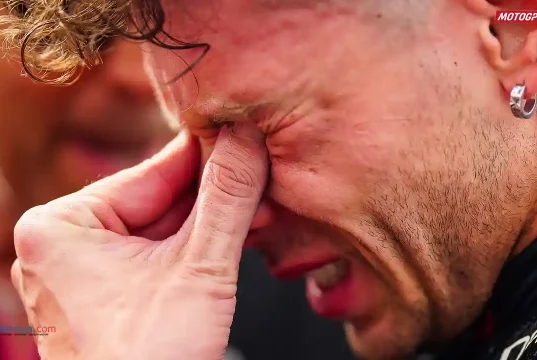 Marco Bezzecchi Menangis