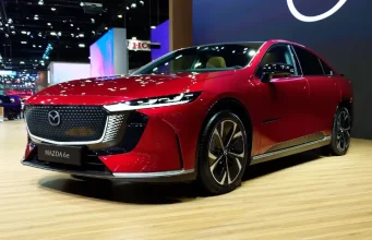 Adu Sedan Listrik Mazda 6e dan Hyundai Ioniq 6 Mazda 6e Jakarta