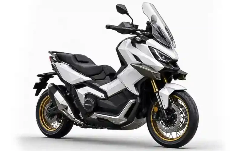 Bocoran QJMotor X-Adventure 900: Skuter Petualang Kelas Atas 900cc Transmisi DCT!