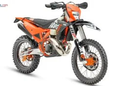 Si ‘Monster’ 2-Tak 300cc! KTM 300 EXC Hardenduro 2027 Buat Libas Medan Ekstrem! Si 'Monster' 2-Tak 300cc! KTM 300 EXC Hardenduro 2027 Buat Libas Medan Ekstrem!