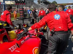 Kelemahan Mesin Ferrari Terekspos di GP Italia: Hamilton Pasrah, Vasseur Akui Kalah Telak dari Mercedes Lewis Hamilton - Ferrari