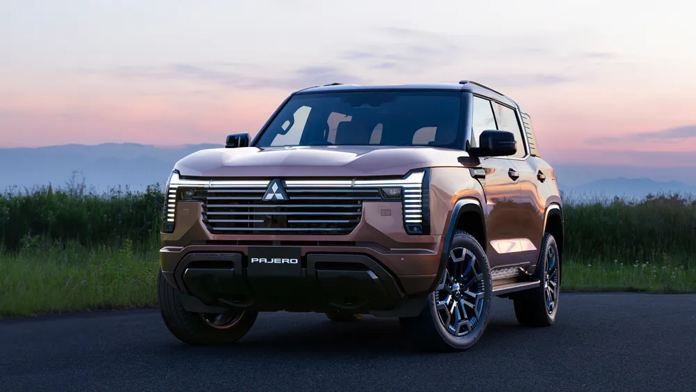Mitsubishi Pajero Sport Ternyata Beda Dari Pajero, Mesin 2.400 cc Masih Sama? 2 Mitsubishi Pajero All New Motors